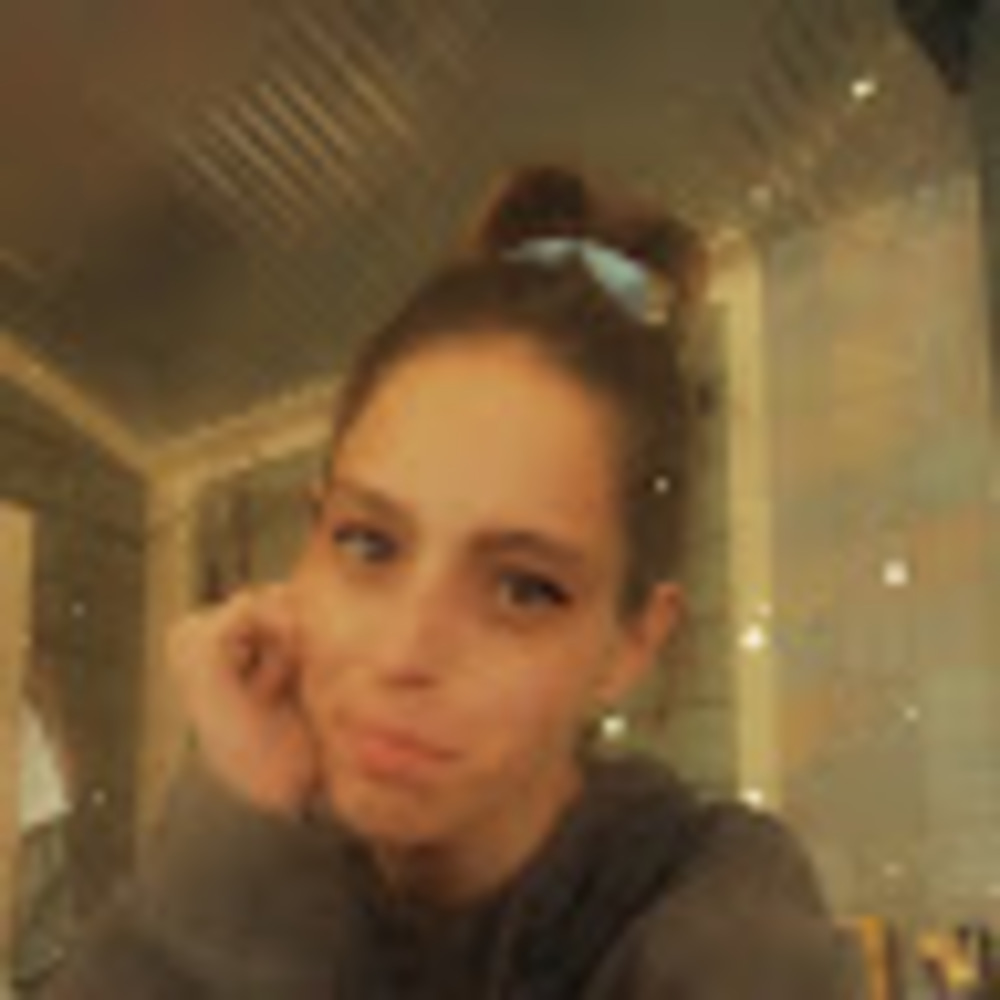 Meet your Posher, Kayla